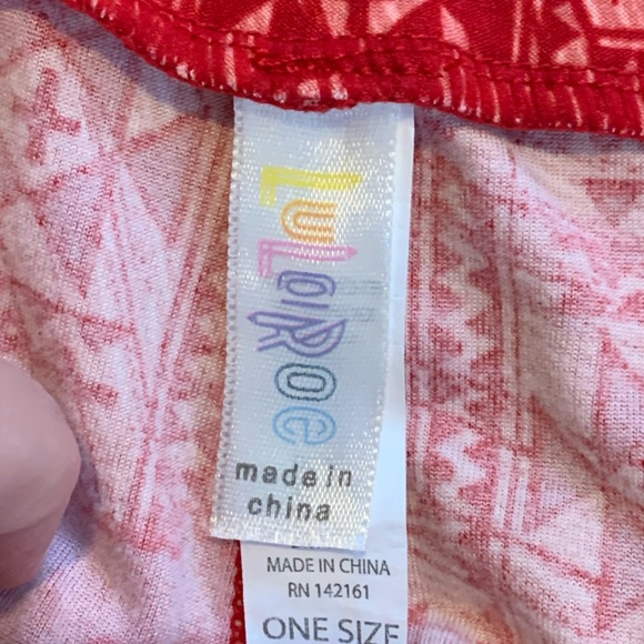 Lularoe Valentine Leggings - One Size - Picture 2 of 3